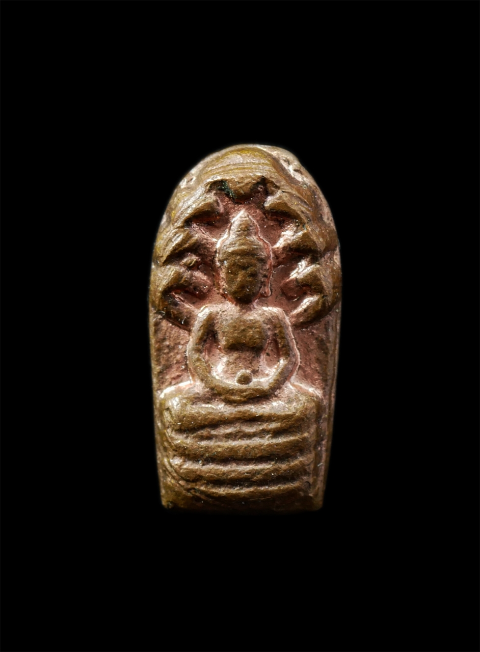 30Jun25 (80)p.jpg - พระปรกใบมะขาม หลวงปู่ทิม อริสโก วัดละหารไร่ อ.บ้านค่าย จ.ระยอง เนื้อทองแดง พระเก่าสวย  | https://kamulet.in.th